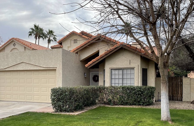 Gilbert Home on Elliot Shores