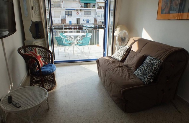 Gite Castelló d'Empúries, 2 bedrooms, 5 persons