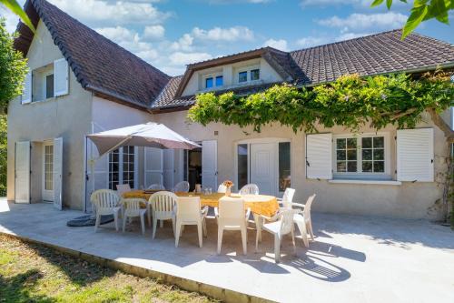 Gite Charny Orée de Puisaye - Pour 12 p