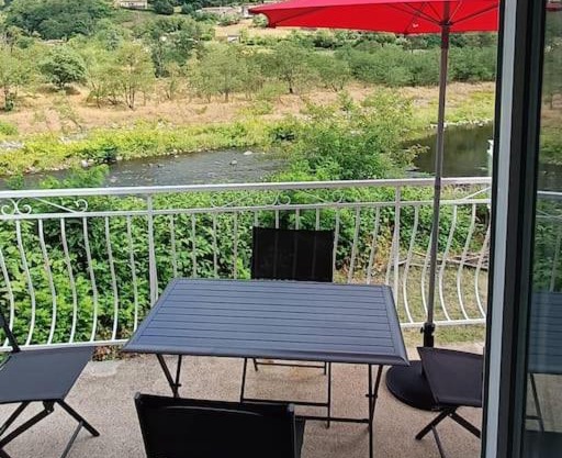 Gite de POUNARD accès rivière privée