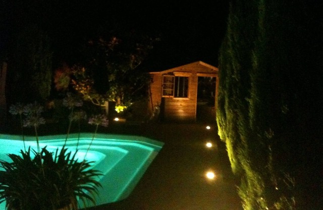 Gîte du Pigeonnier with private heated swimming pool and air conditioning