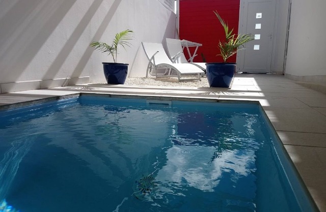 Gite grenadille Martinique private pool, naturist residence