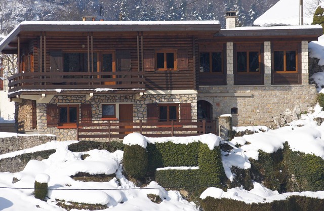 Gite in a chalet with private sauna