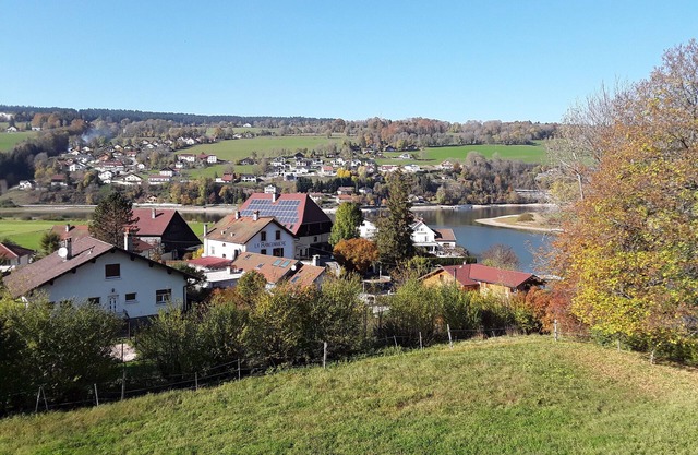 Gite in country house rando.vtt.canoe cheval.ski raqettes.villers le lac
