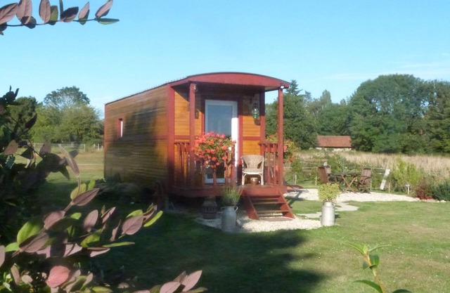 GITE IN ROULOTTE. comfort all year round with heating