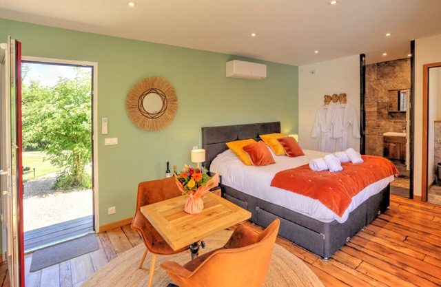 Gîte L'Escapade for 2 with private spa