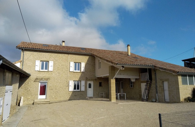 Gite Le Chatelas à Saint Bardoux
