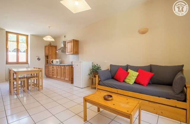 Gite located 19km from Aillon le Jeune (family resort with 39km of slopes with the Margériaz) and 21