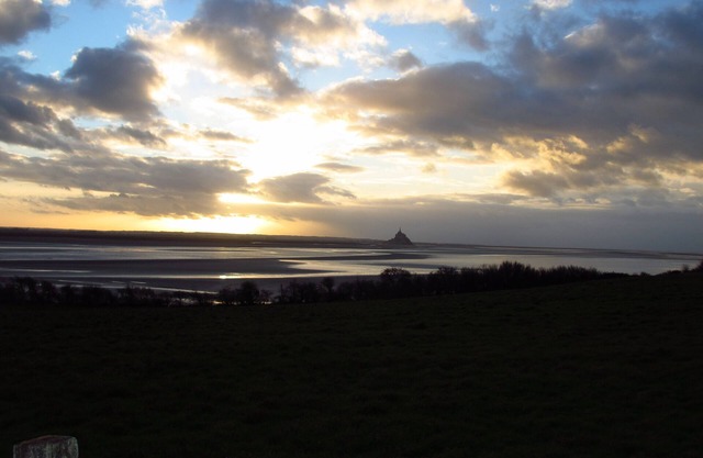 Gîte Mell: in the Bay of Mont St Michel with garden
