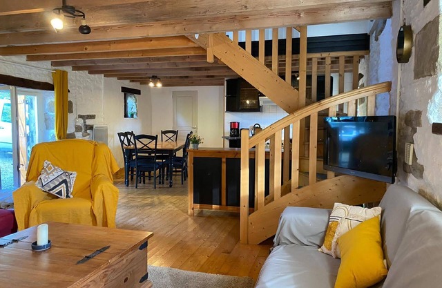 Gite - typical Breton farmhouse with swimming pool