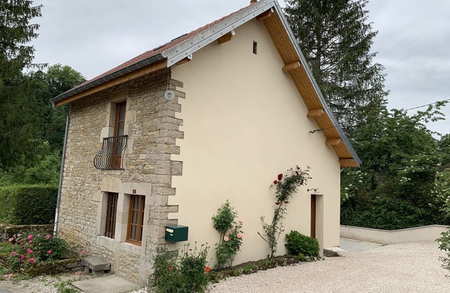 GITE VALLEE OF THE OLD DISTILLERY RENT