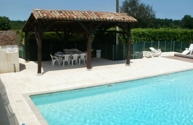 Gites Les Naudines Cottages, 4 Places au Milieu des Vignes