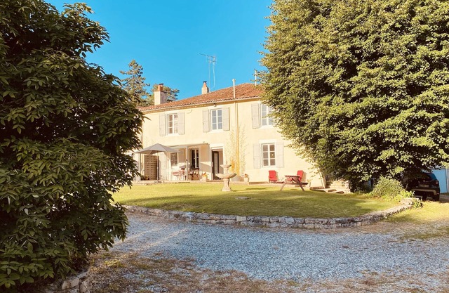 Gites Rue Du Chateau - four traditional French cottages