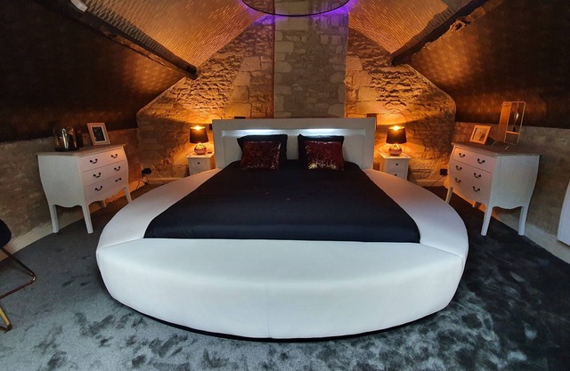 Glamorous gîte with private SPA near Caen and Cabourg