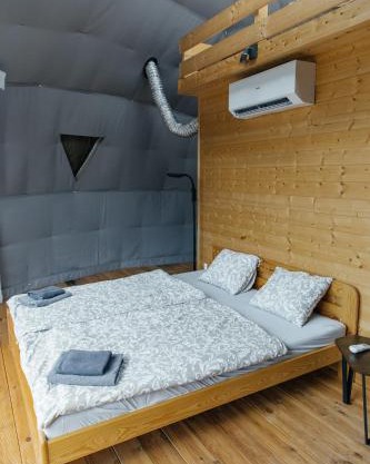 Glamping Prague Louka