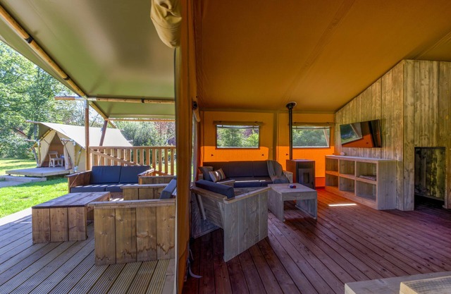 Glamping tent with kitchen near Zwolle