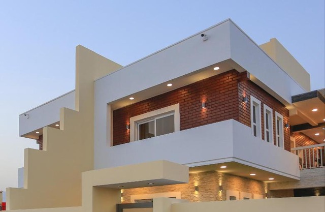 Gloria Villa