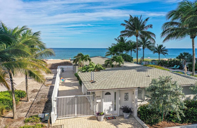 Glorious Private Home - Not a Condo; Not miles away; Steps to the BEACH!