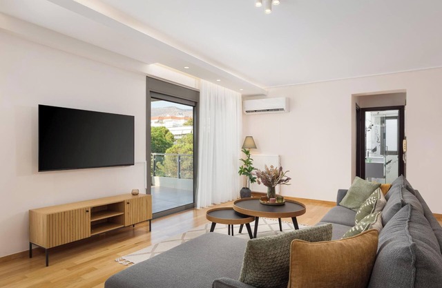 Glyfada Golden Stay, Bill & John Villas