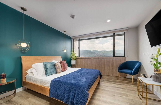 Go Living 1204 · New Design Loft, City View & AC by HOUSY HOST