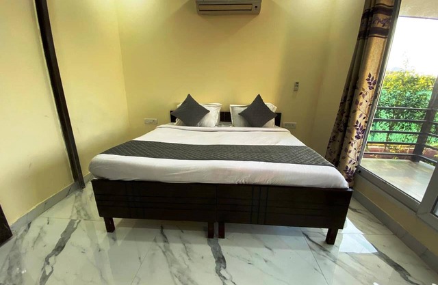 GoBravo 72- 3BHK Farm with Pool & Garden Sec150 Noidan