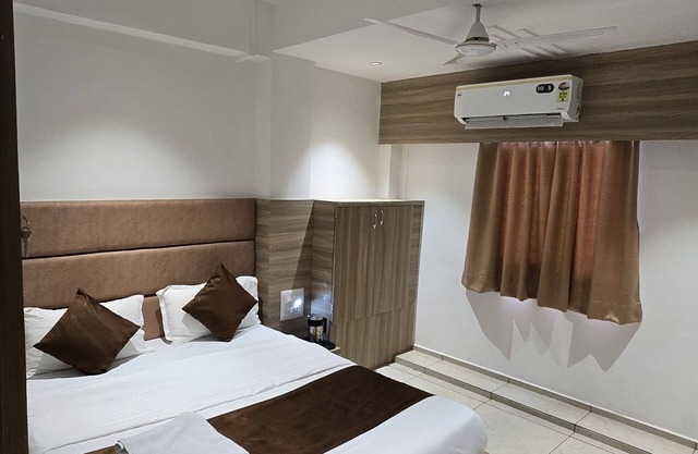 Gokul Guest House