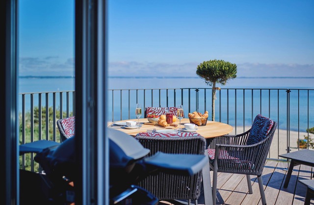 Goldmädchen 93, Honeymoon - Exclusive beach villa on the Baltic Sea in the first row.