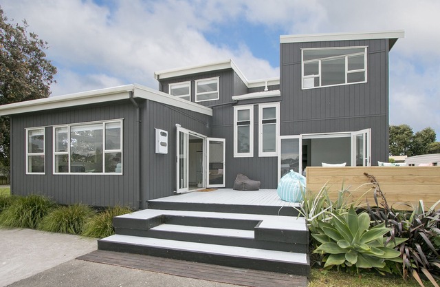 Good Times and Tan Lines - Waihi Beach Holiday Home