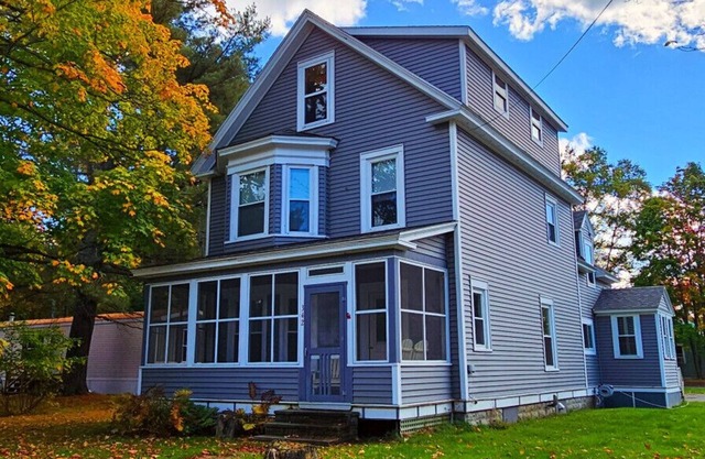 Good Vibes Lodge- *Direct ATV & Snowmobile Access*
