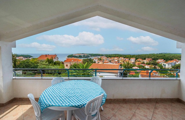 Gorgeous apartment in Pjescana Uvala