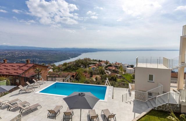 Gorgeous apartment in Bregi with WiFi