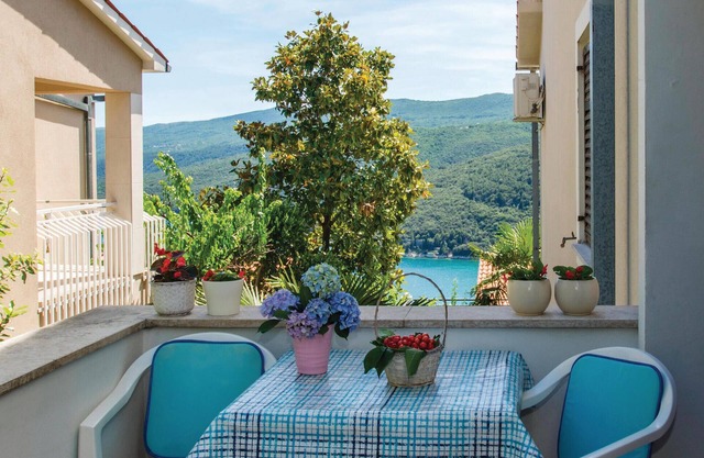 Gorgeous apartment in Rabac with WiFi