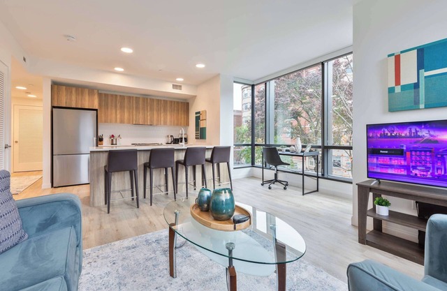 Gorgeous Apt with Kitchen with Sky Terrace