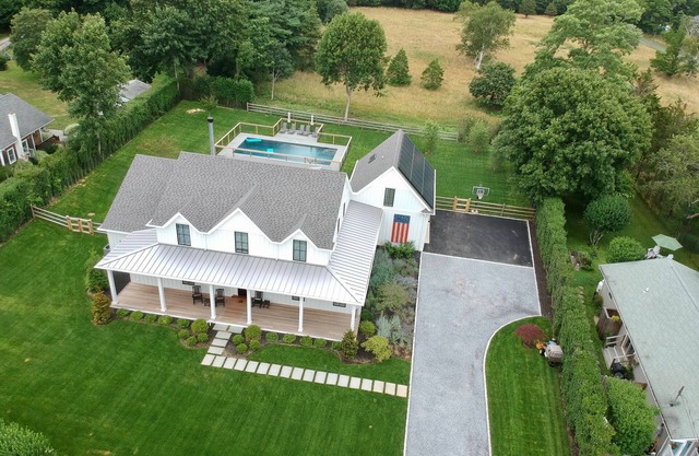 Gorgeous Brand New Modern Farmhouse
