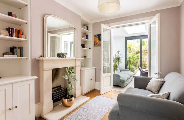 Gorgeous Garden TownHouse 6 Min Walk To Hammersmith Station Pass The Keys