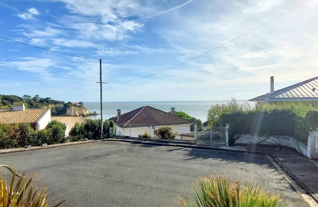 Gorgeous home in Meschers-sur-Gironde
