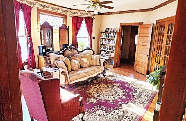 Gorgeous Historic Victorian Home!