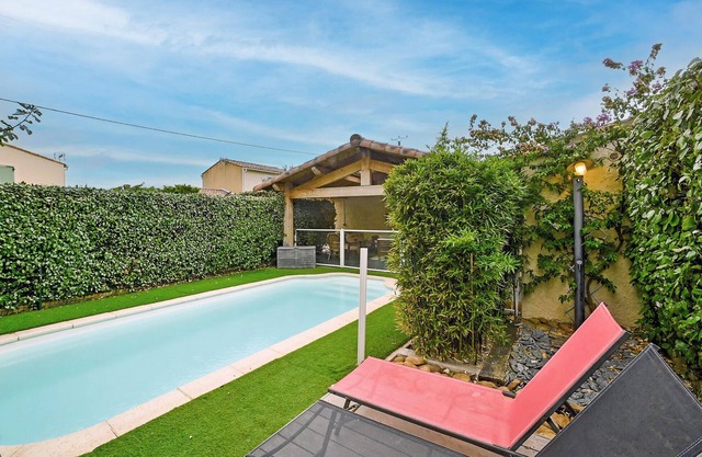 Gorgeous home in Rochefort du Gard
