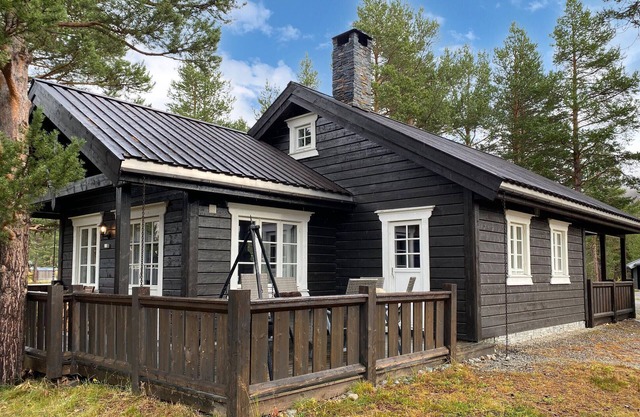 Gorgeous home in Bjorli with WiFi