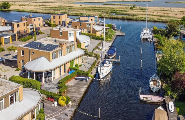 Gorgeous home in Lemmer with WiFi