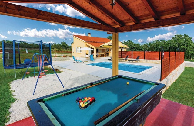Gorgeous home in Sarici with WiFi