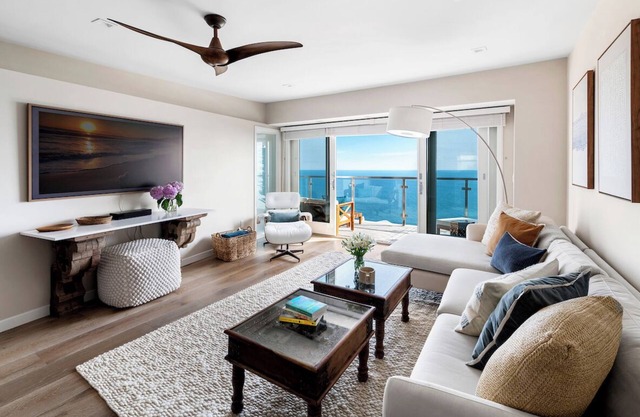 Gorgeous Ocean Views - Santa Monica Adjacent - 2BR