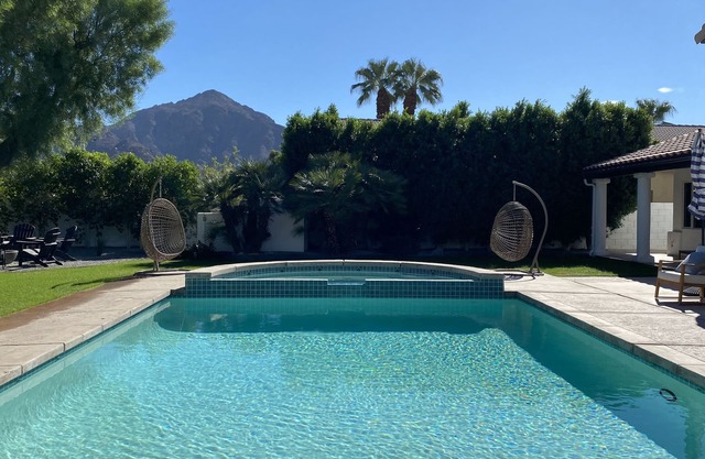 Gorgeous Private 5BDR/4Bath Spanish-style home - great yard/pool