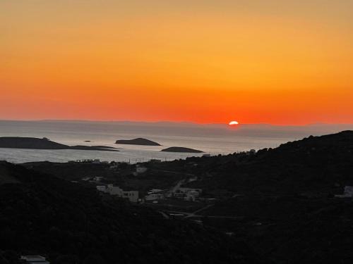 Gorgeous private Villa with sea view!