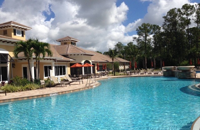 Gorgeous Villa Located In Gated Community, Pool, brand new amenity center.