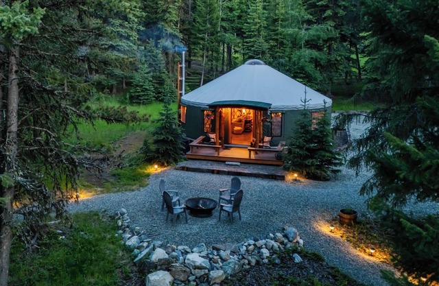 Gorgeous Yurt in Mountains Near Glacier National Park