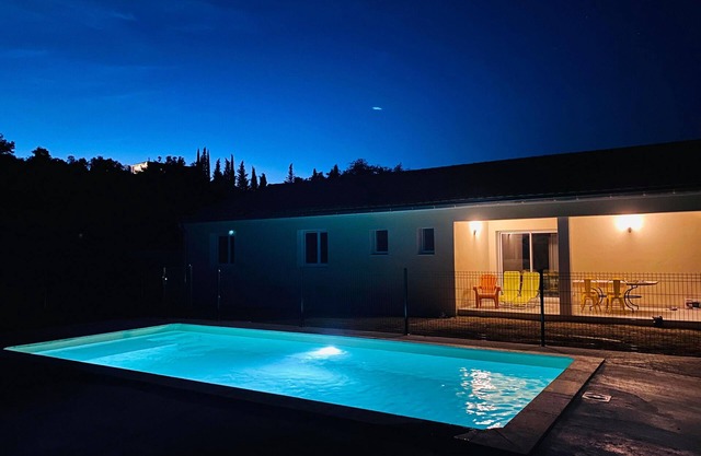 Gorges de l'Ardèche New villa with swimming pool 8/9 pers