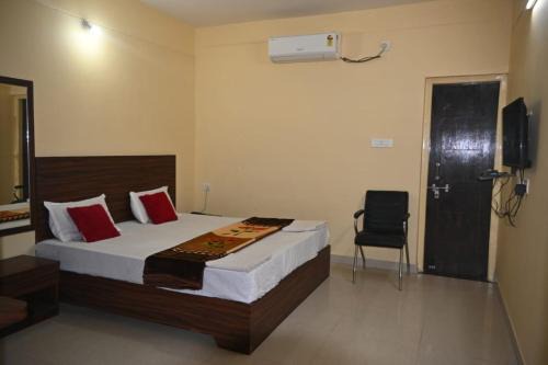 Goroomgo Green Akress Bhubaneswar-Comfortable Bed with impressive service