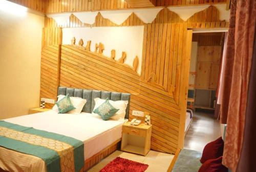 Goroomgo Hotel Gandhi's Paradise Dharamshala