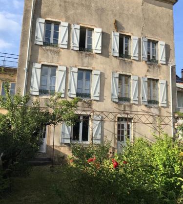 Grand appartement tout confort en plein coeur d'Arbois